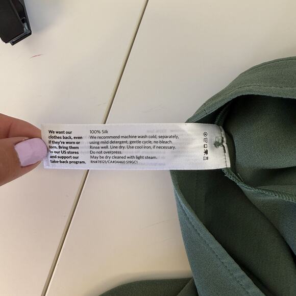 Eileen Fisher Silk Wide Leg Crepe Culotte Crop Pants in Nori Green - Size 6 - Picture 9 of 11